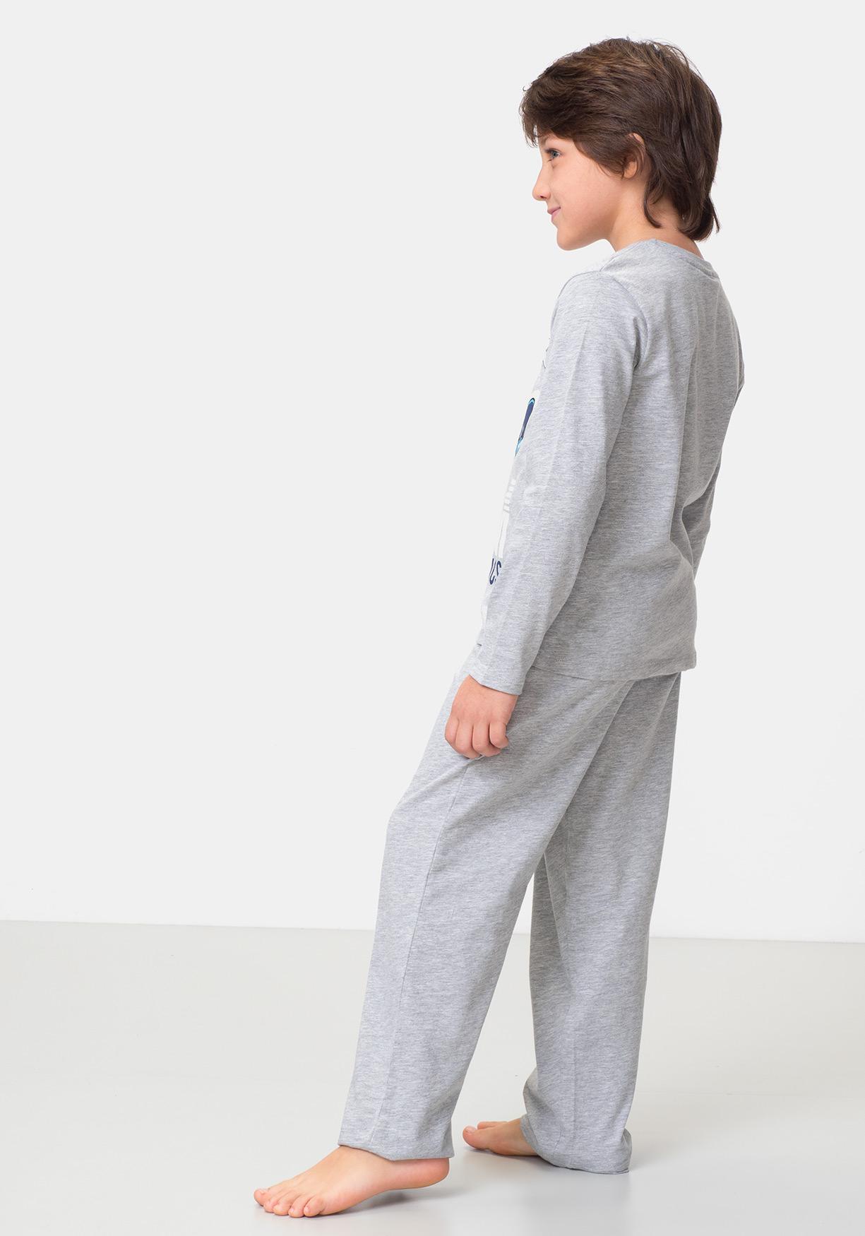 Carrefour (2018) – Sergio Reifs